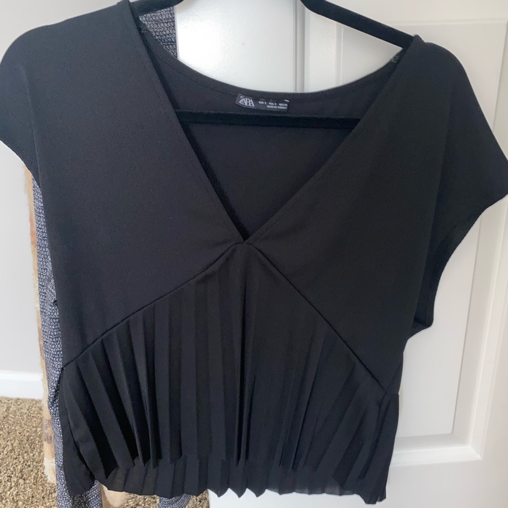 SUPER CUTE ZARA TOP ✨